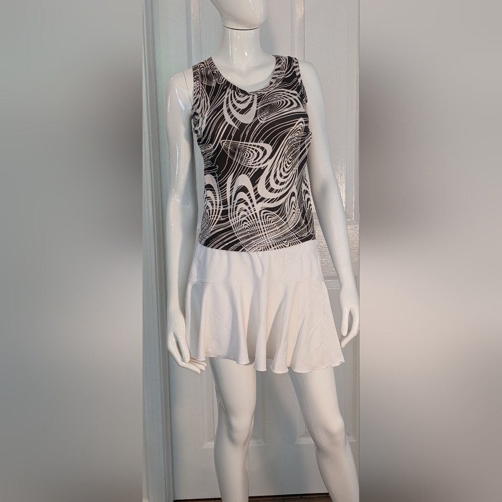 KOS Abstract V Neck Black and White Women's Top,Size Small